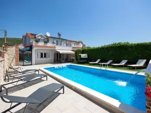 Ferienhaus für 10 Personen (150 m²) in Šestanovac