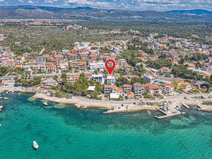 Ferienhaus für 12 Personen (300 m²) in Šibenik