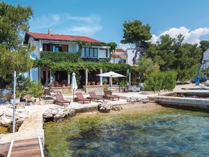 23724597-Ferienhaus-6-Sibenik-Brodarica-300x225-4