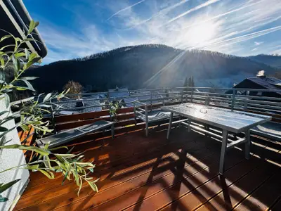 Panoramablick von der oberen Balkonterrasse