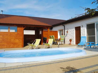PoolOfHouse