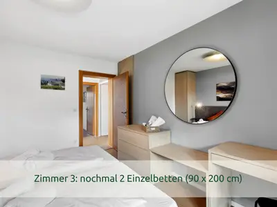 Zimmer 3: nochmal 2 Einzelbetten (90 x 200 cm)