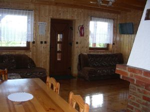 22616977-Ferienhaus-8-Sierakowice-300x225-3