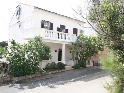 Ferienhaus für 8 Personen (100 m²) in Šilo 1/10