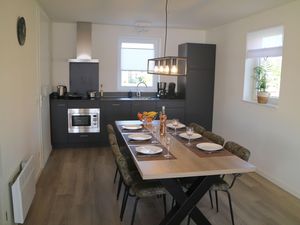 23734618-Ferienhaus-6-Simonshaven-300x225-3