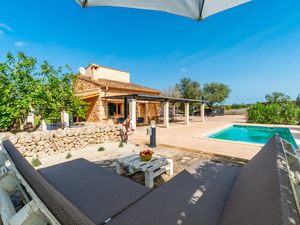 23892515-Ferienhaus-6-Sineu-300x225-2