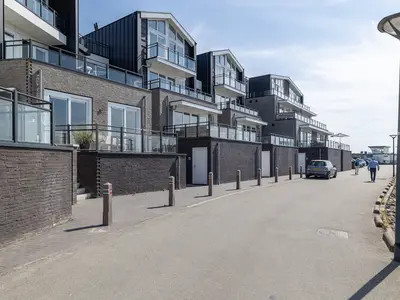 ExteriorSummer