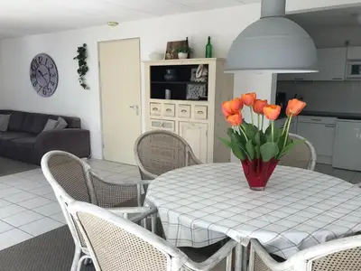DiningRoom