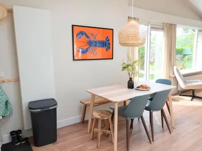 DiningRoom
