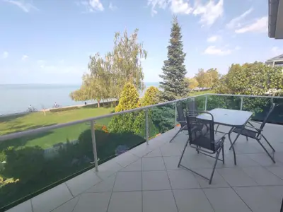 Ferienhaus für 17 Personen (300 m²) in Siófok 1/10