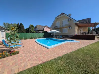 Ferienhaus für 16 Personen (200 m²) in Siófok 1/10
