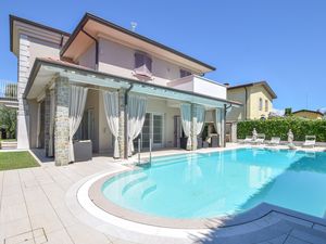 23824221-Ferienhaus-8-Sirmione-300x225-0