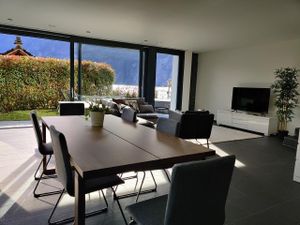 23345428-Ferienhaus-8-Sisikon-300x225-1