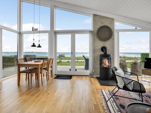 23762375-Ferienhaus-6-Sjølund-300x225-3