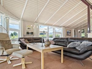 24024936-Ferienhaus-6-Sjølund-300x225-2