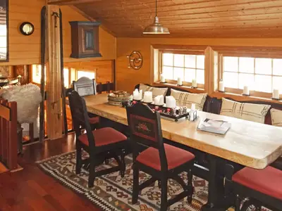 Indoor Indoor