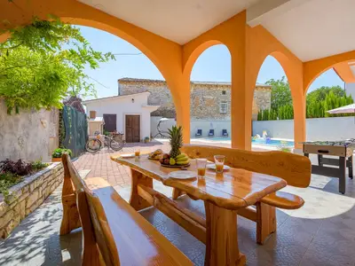 Ferienhaus für 8 Personen (220 m²) in Škropeti 4/10