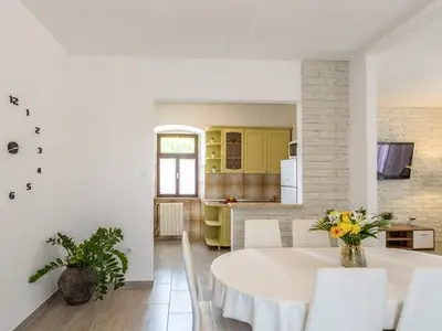 Ferienhaus für 8 Personen (220 m²) in Škropeti 7/10