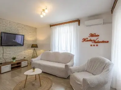Ferienhaus für 8 Personen (220 m²) in Škropeti 9/10
