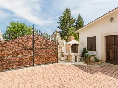 Ferienhaus für 8 Personen (220 m²) in Škropeti 9/10