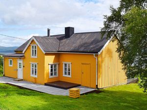 22075675-Ferienhaus-5-Skutvik-300x225-1