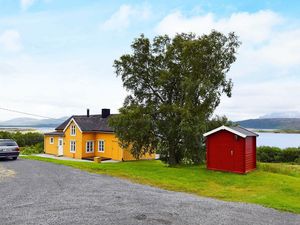 22075675-Ferienhaus-5-Skutvik-300x225-3