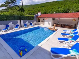 Ferienhaus für 18 Personen (400 m²) in Slivno