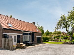 23840150-Ferienhaus-4-Sluis-300x225-3