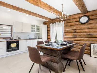 DiningRoom