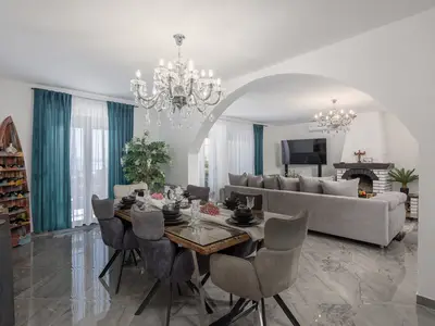 Wohn- und Esszimmer