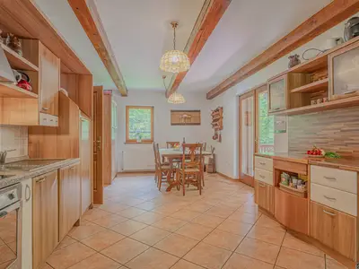 Küche und Essbereich