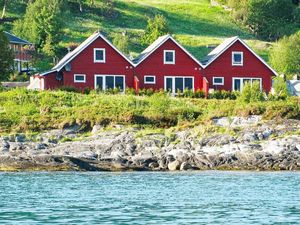 22395171-Ferienhaus-6-Sørbøvåg-300x225-2