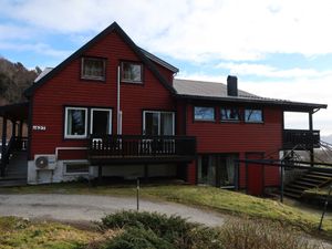 23866784-Ferienhaus-6-Sørbøvåg-300x225-0