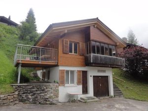 23328649-Ferienhaus-5-Sörenberg-300x225-2