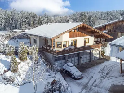 Außenseite Ferienhaus [Winter]