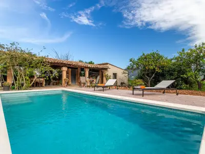 PoolOfHouse