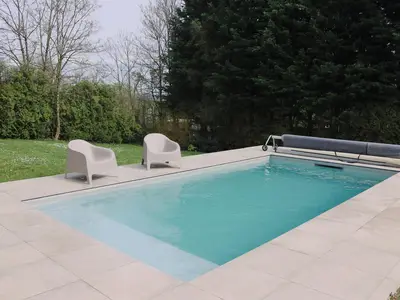 PoolOfHouse