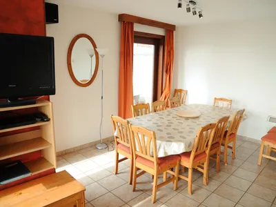 DiningRoom