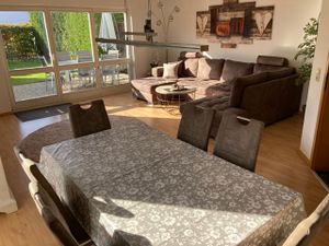 23296589-Ferienhaus-6-Sommersdorf-300x225-5