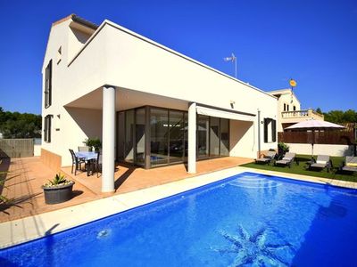 Ferienhaus für 9 Personen (240 m²) in Son Serra de Marina 1/10