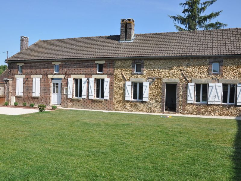 21649747-Ferienhaus-15-Sormery-800x600-1