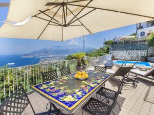 21638803-Ferienhaus-6-Sorrento-300x225-4