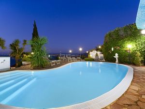 22192625-Ferienhaus-12-Sorrento-300x225-0