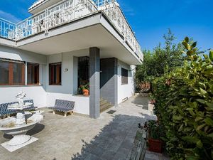 23523885-Ferienhaus-12-Sorrento-300x225-5