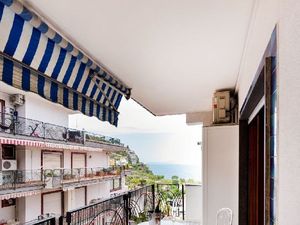 23544707-Ferienhaus-4-Sorrento-300x225-2