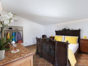 23692149-Ferienhaus-5-Sorrento-300x225-1