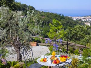 23692149-Ferienhaus-5-Sorrento-300x225-2