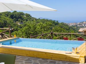 23692149-Ferienhaus-5-Sorrento-300x225-4