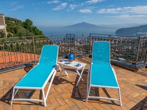 23994893-Ferienhaus-6-Sorrento-300x225-5