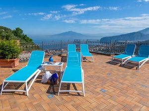 23994893-Ferienhaus-6-Sorrento-300x225-1